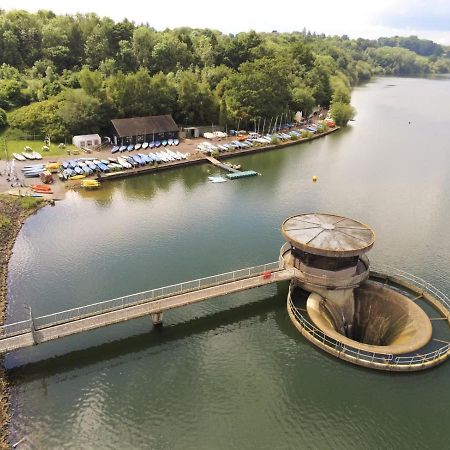 Quirky Vintage Horsebox Conversion With Stunning Views Of Ardingly Reservoir 발콤 외부 사진