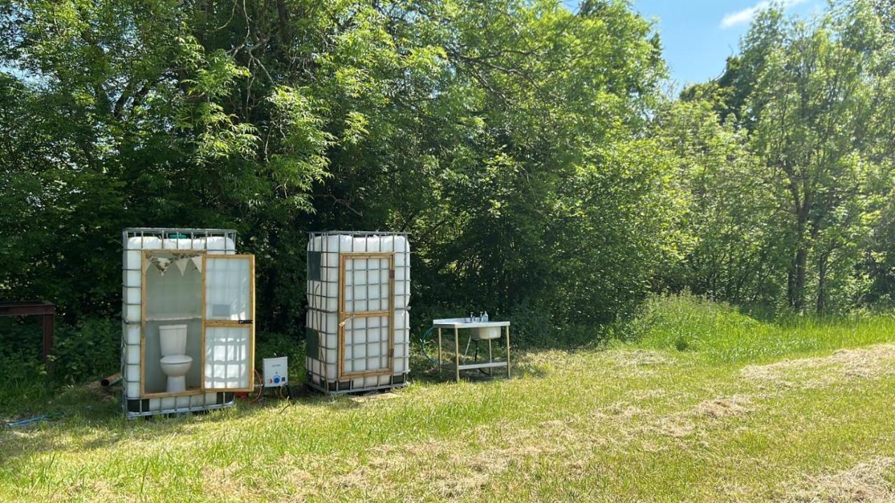 Quirky Vintage Horsebox Conversion With Stunning Views Of Ardingly Reservoir 발콤 외부 사진